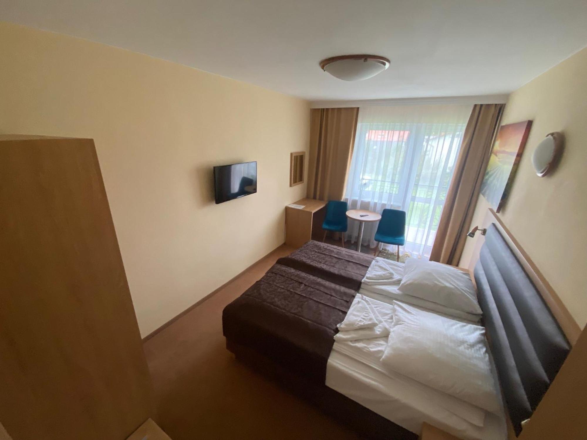 מילובקה Hotel Milena מראה חיצוני תמונה