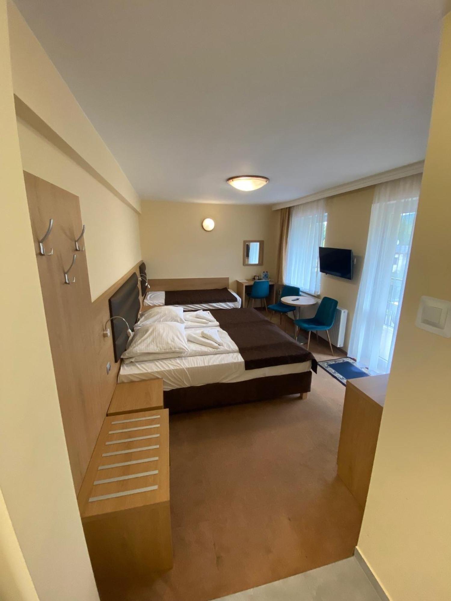 מילובקה Hotel Milena מראה חיצוני תמונה
