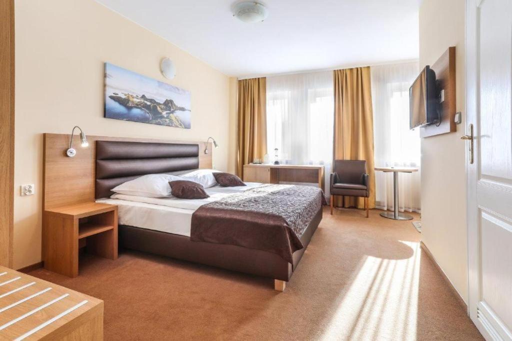 מילובקה Hotel Milena מראה חיצוני תמונה