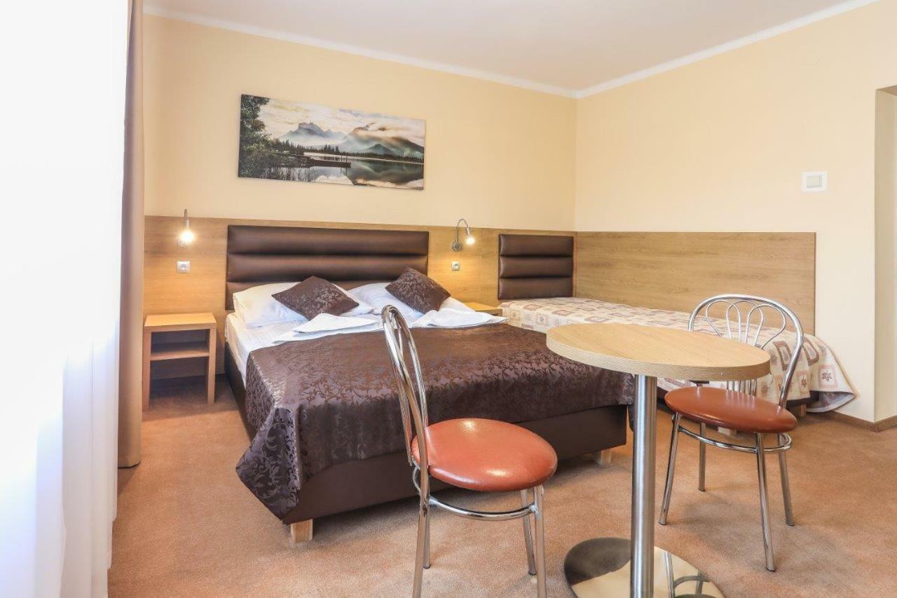 מילובקה Hotel Milena מראה חיצוני תמונה